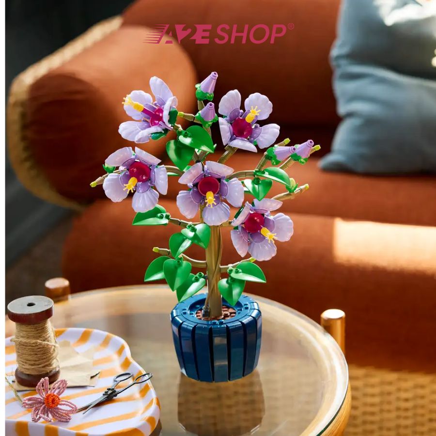 LEGO Icons Hibiscus – 758 Pieces Botanical Flower Build